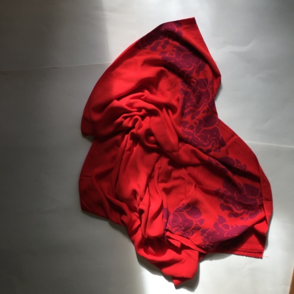 Casual Movements Sarong Wrap beach cover up bright red. - Picture 10 of 10